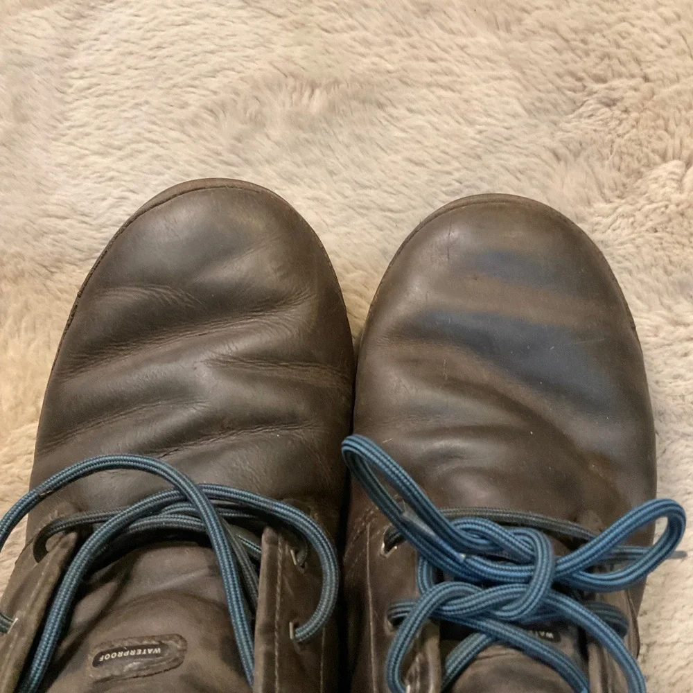UGG Lace Up Boots‎ Size 12 Men's Brown Sheepskin Lined Neumel Chukka